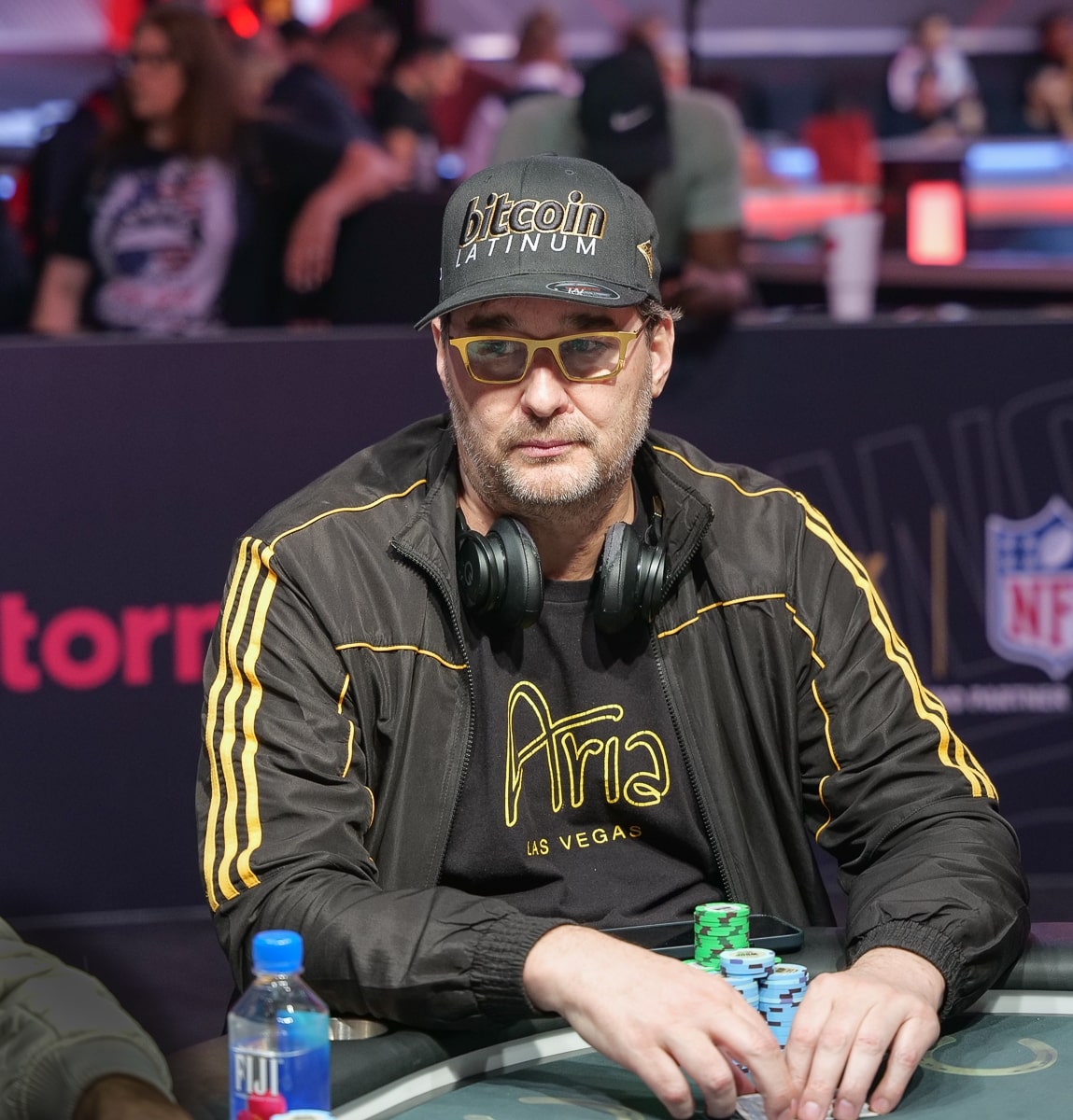 Short Stacks: Phil Hellmuth Comes Up Short, Florida Panthers Bond Over Poker on Long Flights